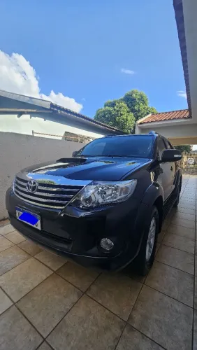 Toyota Hilux SW4 SRV D4-d 4X4 3.0 TDI Dies. AUT 2013