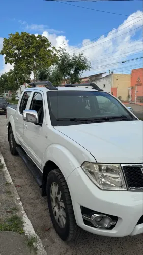 Nissan Frontier SL CD 4X4 2.5tb Diesel AUT 2015