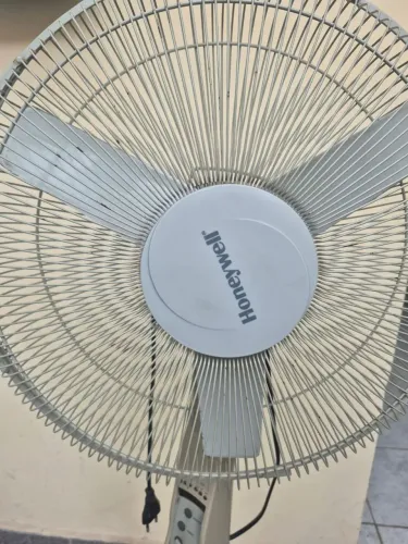 Ventilador torre Honeywell