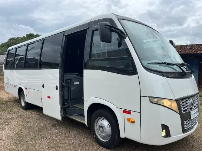 Ônibus disponível na Bilu Comércio Marcopolo/Volare W8; Ano 2012/2012; Revisado; Completo