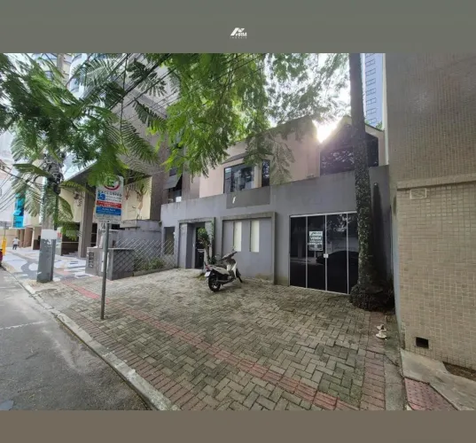 Terreno à venda em Balneário Camboriú!