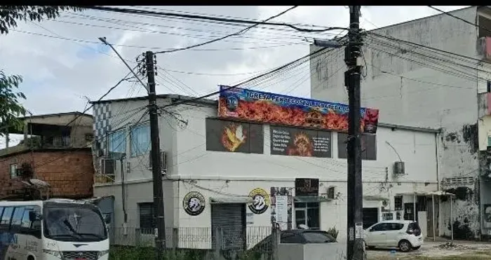 PRÉDIO NO LIRIO DO VALE 2 PISOS - DE ESQUINA - A VISTA