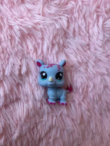 Littlest Pet Shop .