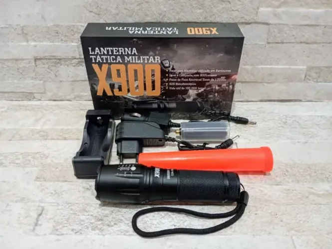 Lanterna Metal X900 LED Super Potente Recarregável