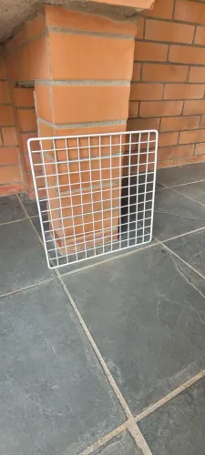 PROMOÇÃO PRA VENDER RÁPIDO Aramado para estante ou cercado para animais