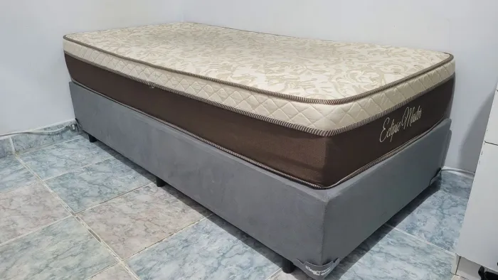 Cama box e colchão solteiro