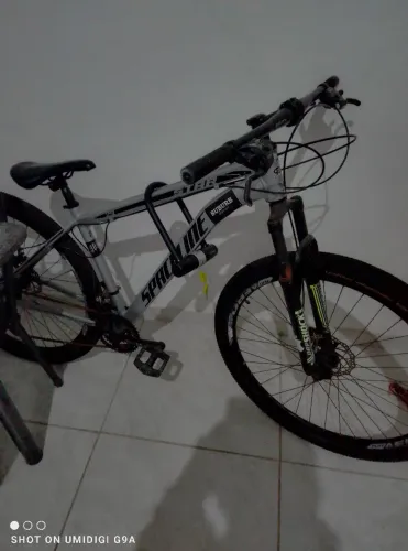 VENDO UMA BICICLETA 29 CILINDRADAS