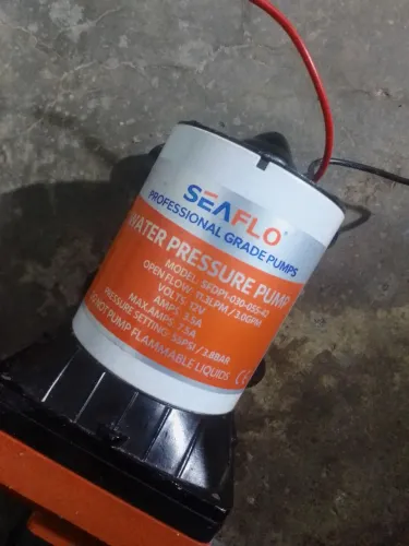 bomba seaflo 12v 3.5a 7.5a