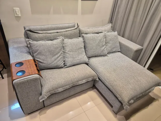 Sofá retrátil Sylvia design 2,30m