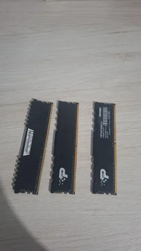 3 memorias ram 4gb 2400mhz ddr4