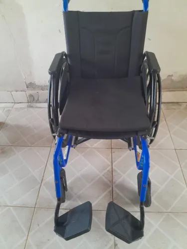 Cadeira de rodas e Cadeira de banho