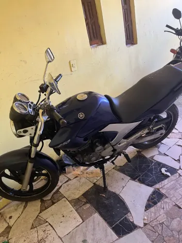 Fazer 250 cilindradas, só pegar e rodar