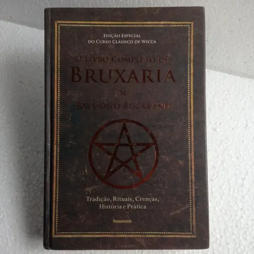 O LIVRO COMPLETO DE BRUXARIA