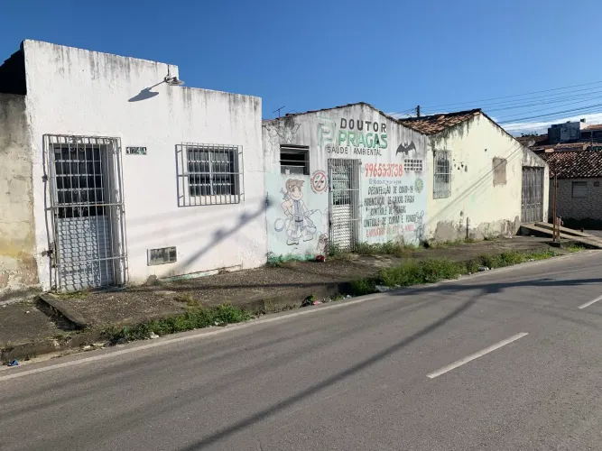 Casas de esquina Eduardo Gomes