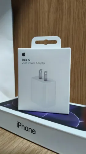 Adaptador de corrente USB-C 20 W