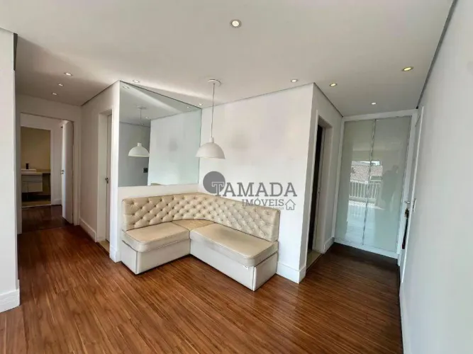 Apartamento com 2 quartos sendo 1 suíte, sacada, 2 vagas à venda, 60 m² por R$ 470.000 - V