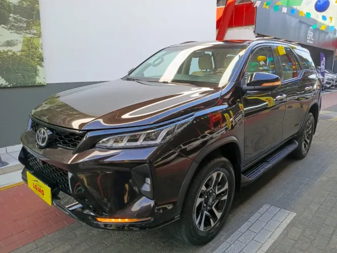 Toyota Hilux SW4 SR 4X2 2.7/ 2.7 Flex 16V Aut. 2017