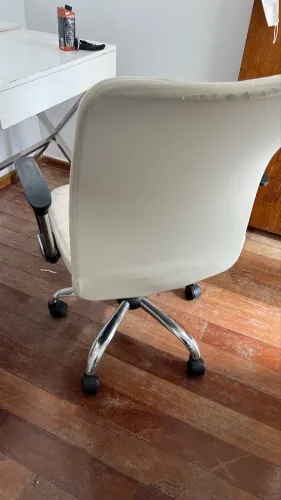 Cadeira de escritório para doação 