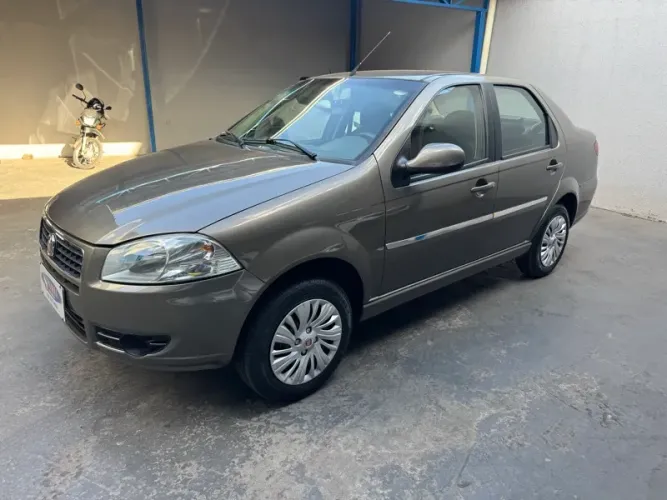 Fiat Siena Celebration 1.0 Fire Flex 8V 4P 2011