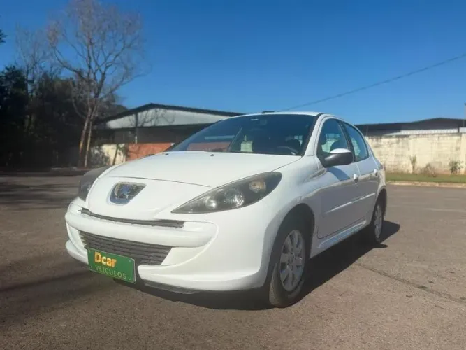 Peugeot 207 Active 1.4 Flex 8V 5P 2015