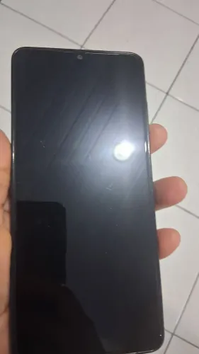  Celular em ótima condições , tela em perfeito estado    está com película 