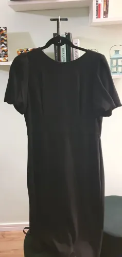 Vestido Preto Manga Curta Decote Quadrado - P. A Concept