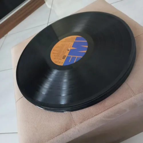 17 LPs para decoração anos 60/70 é 80
