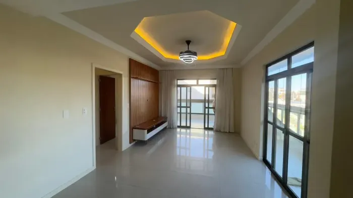 APARTAMENTO, 3 SUÍTES - CENTRO - Cabo Frio - RJ