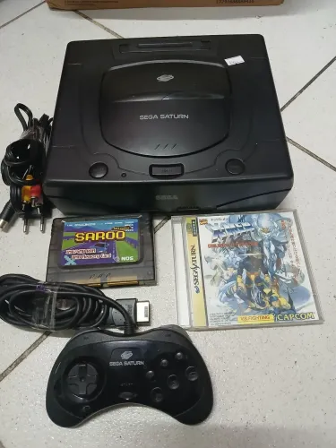 Sega Saturn completo com Saroo
