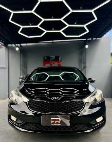 Kia Motors Cerato 1.6 16V Flex Aut. 2014