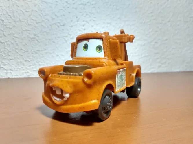 Miniatura Tow Matter do filme "Carros"