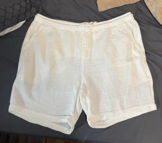 Short branco C&A GG