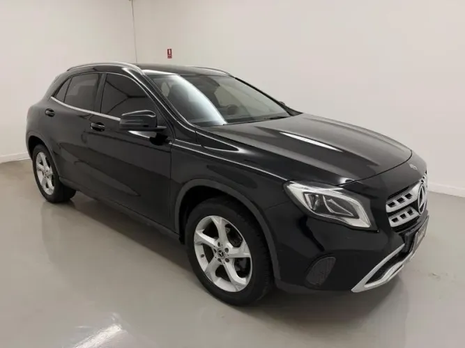 Mercedes-Benz GLA 200 Adv. 1.6/1.6 TB 16V Flex Aut. 2019