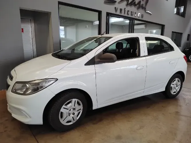 Chevrolet Onix Hatch LT 1.0 8V Flex Power Mec. 4P 2015