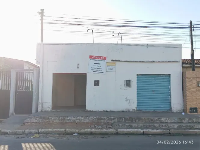 Vende-se salões comercias Via Principal Santos Dumont