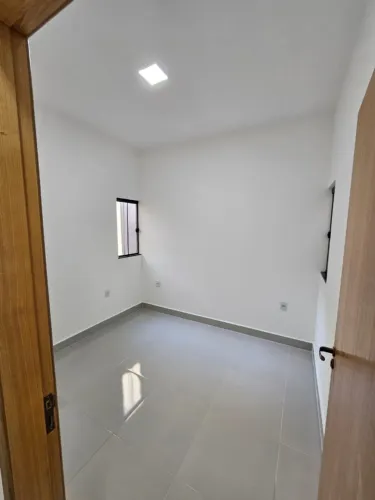Bela casa à venda no Setor Buena Vista - Goiânia