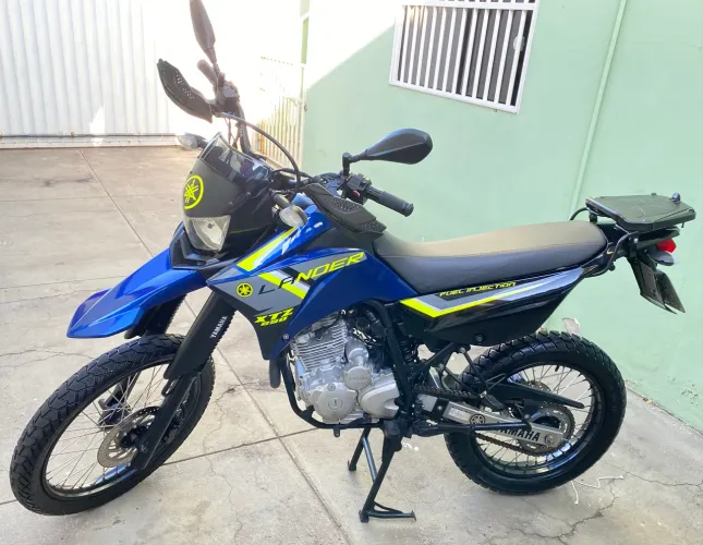Lander XTZ 250 - Ótimo estado conservação.