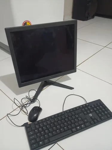 Monitor e Periféricos