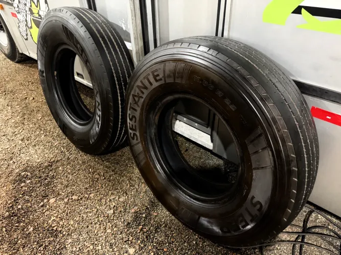 Dois pneus 1100 aro 22 Sestante STEER (radial)