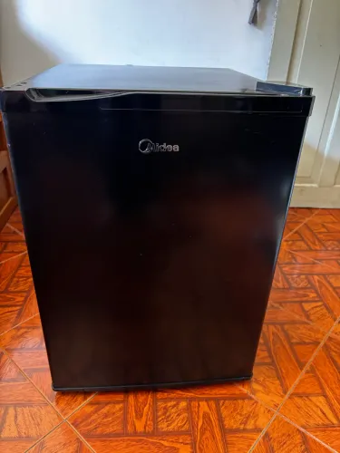 FRIGOBAR 67 LITROS PRETO - MIDEA