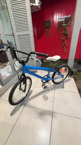 Bicicleta Infantil Usada em Bom Estado
