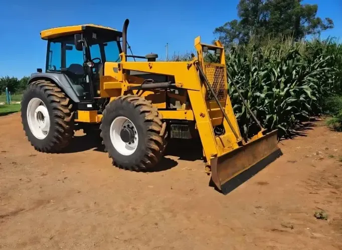 2015 AGCO Valtra BH 180 - Apto p/Financiar
