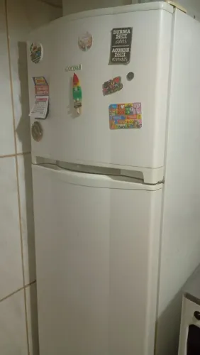 Geladeira Consul Duplex, gelando ok , mas pingando água 
