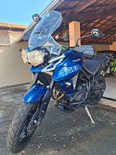 TRIUMPH TIGER XRX 800 2018/2019 R$52.000,00.