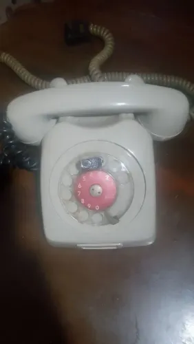 Telefone antigo