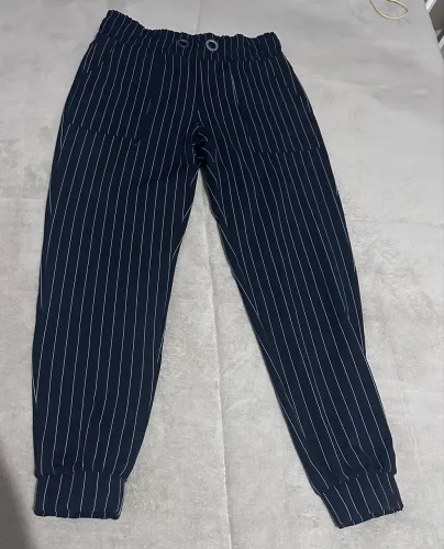 Calça jogger listrada
