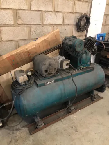 Compressor de Ar Industrial Primax 7,5CV Trifásico - Funcionando