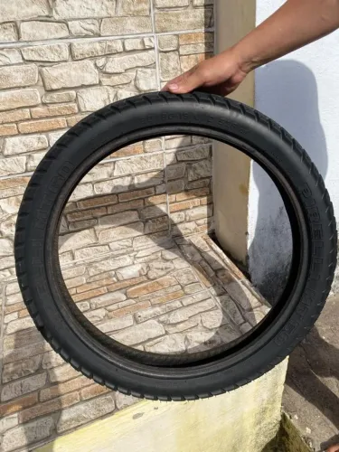2 pneus de Broz novos