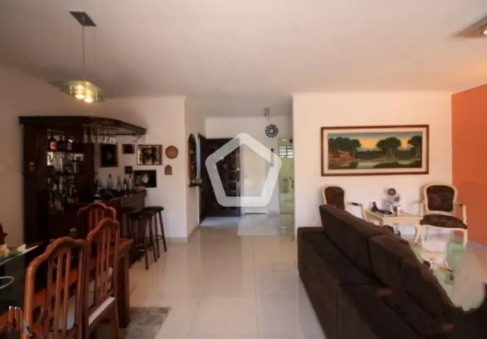 Casa em Vila Ipojuca
