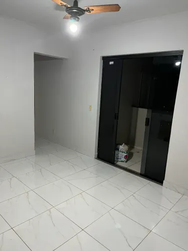 Alugo apartamento na 806 sul
